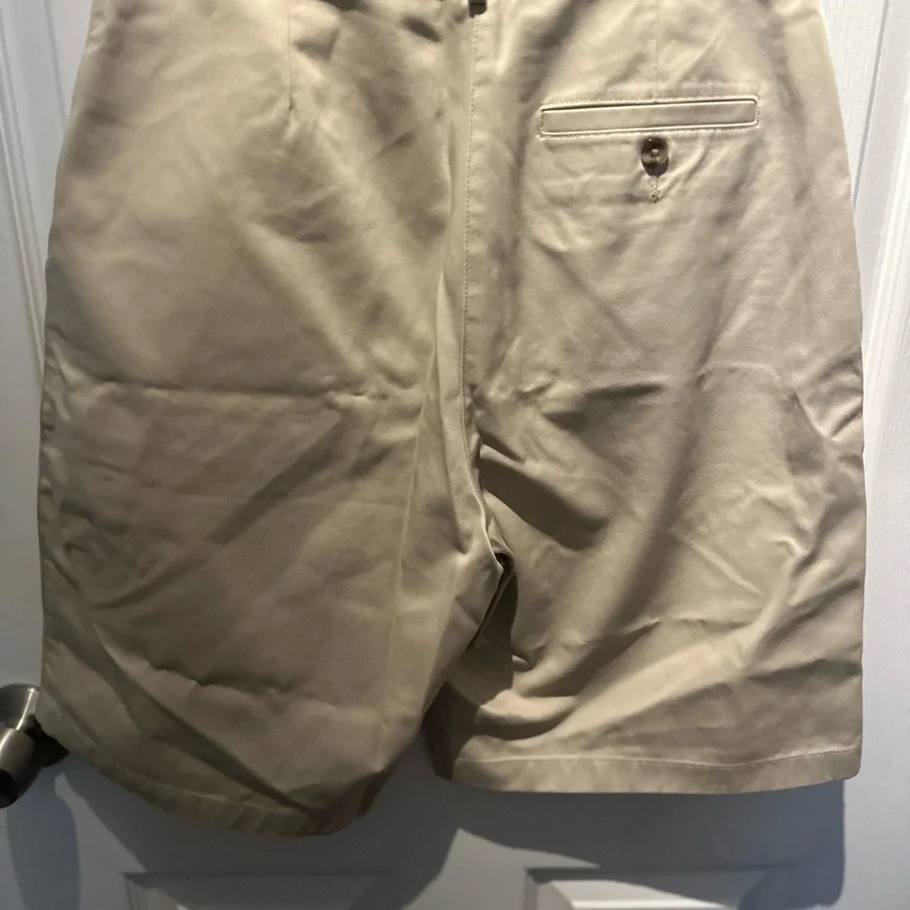 L.L. Bean Bayside Original Fit Chino Shorts, Women 10 = 28x9 Beige Khaki
